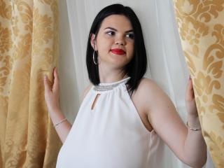 SelleneDoux - Show live hard with this dark hair Young and sexy lady 
