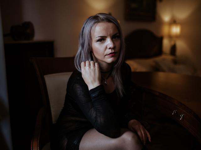 VanessaOdette - Live sex cam - 6122196