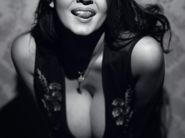 MiaAphrodite - Live sex cam - 6135696