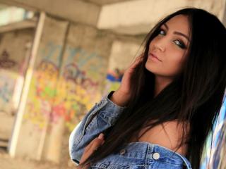 BelleGloryaa - Live nude with this European Young and sexy lady 