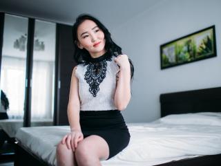 TellaKiss - online chat sex with this White Sexy babes 