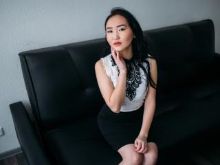 TellaKiss - Live chat sex with this regular body Girl 