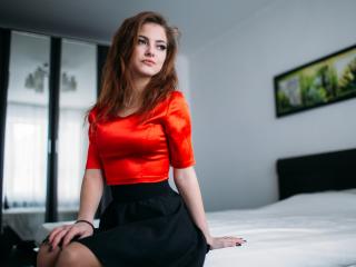 WiriaFlower - online chat x with this 18+ teen woman with average boobs 