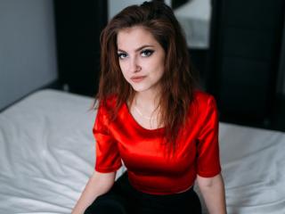 WiriaFlower - Chat live nude with this Young lady with regular tits 