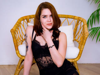 SwettyKissy - Show live sex with this amber hair Hot babe 