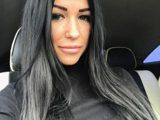 MonikaFly - Video chat hard with a shaved vagina 18+ teen woman 