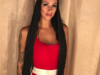 MonikaFly - Cam porn with this dark hair Sexy girl 