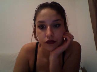 LadySienna - Spectacle excitant avec cette Sensationnelle jeune nana en chaleur sur X Love Cam 