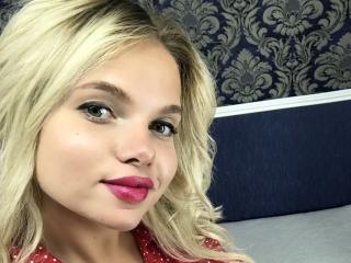 MonicaKiss69 - chat online x with a being from Europe 18+ teen woman 