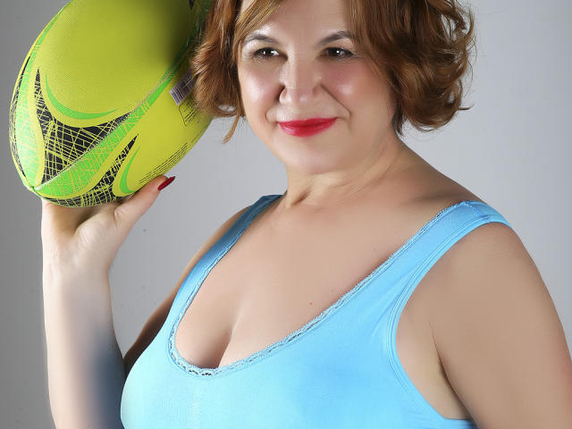 WifeAnna - Chat cam xXx with a blond Mature 