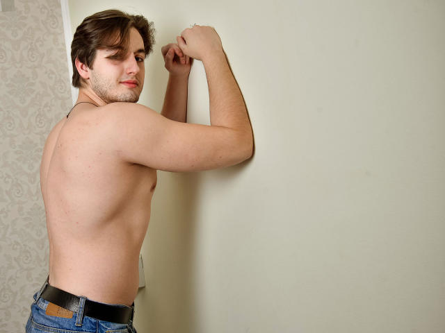 KevinBuster - Live Sex Cam - 6252411