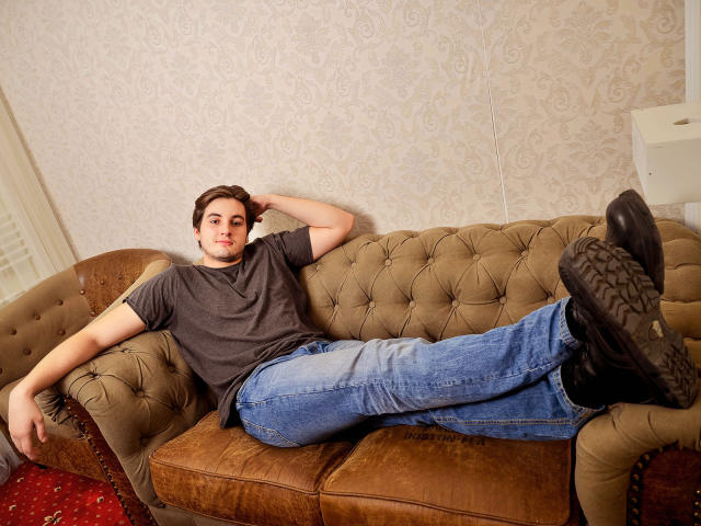 KevinBuster - Live Sex Cam - 6252416