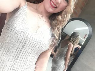 Kenziie - chat online exciting with this vigorous body Sexy girl 