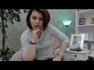 HelenGretchen - Video chat xXx with this European College hotties 