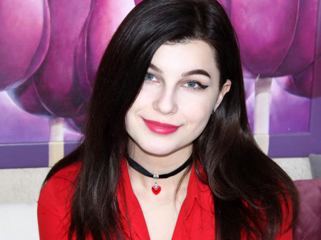 MoonLightL - Show intime avec une Chaude jeune créature de rêve très sexy avec un physique gracieux sur XloveCam 