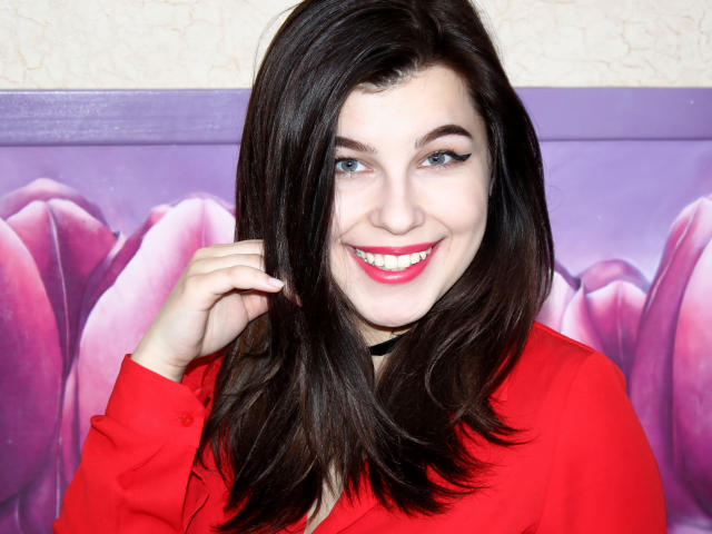 MoonLightL - Show live xXx avec cette Divine bombe hot au physique naturel  