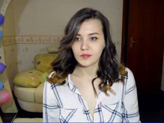 AtinaNight - Chat live x with a average constitution Young lady 