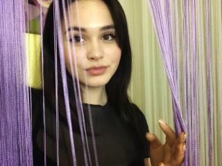 PennyJenny - Web cam sexy with this shaved pubis Young and sexy lady 