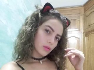 MilaJhonson - Webcam live hard with this muscular physique Girl 