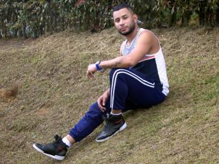 MikeTylor - online chat hot with this ordinary body shape Horny gay lads 