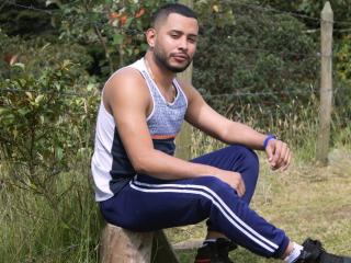 MikeTylor - Chat nude with this shaved intimate parts Homosexuals 