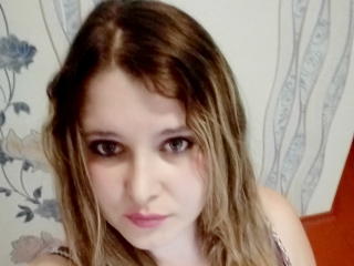 ParisMimi - Web cam sexy avec cette Chaude jeune canon en chaleur occidentale sur le service Xlovecam.com 