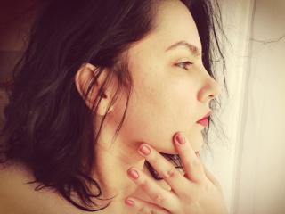 LisaHaseki - Show hard avec cette Magnifique jeune femme bien roulée blanche sur le service Xlovecam.com 