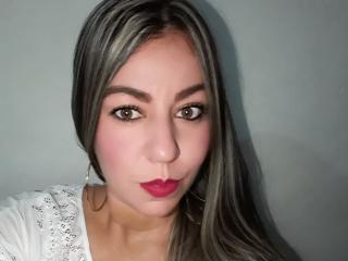 SweetSora - Webcam hard with a Hooters Hot chick 