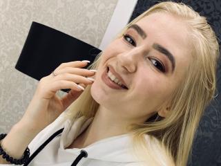 KilianWW - Live cam exciting with a White Young lady 