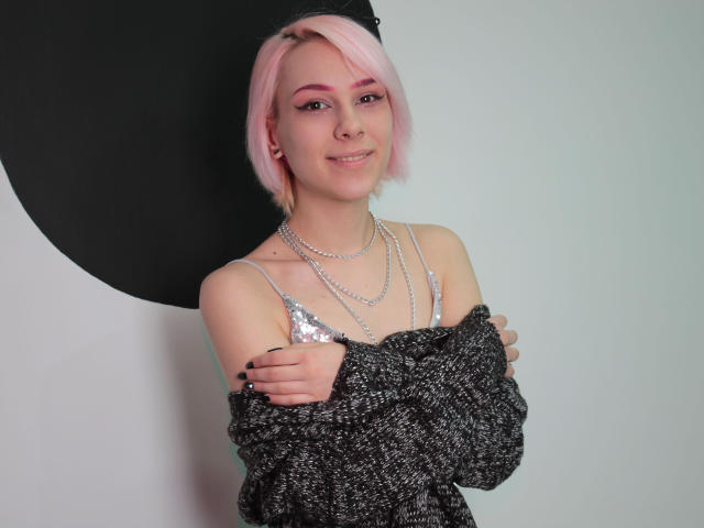 HeatherRare - Show sexy with this skinny body Hot chicks 