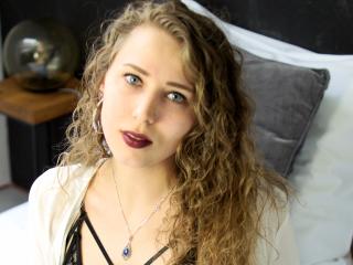 LeahXHoney - Webcam exciting with this fair hair Sexy girl 