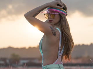 CelineBrown - Live chat hard avec une Sacrée jeune model sexy  