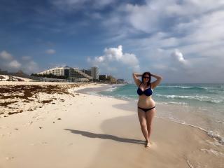 AlexandraMay - Chat cam en direct avec une Séduisante beauté hot européenne  