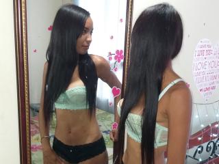 Pcahontas - Live cam sex with a Young lady 
