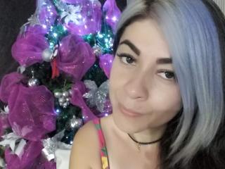 RoseChaudeX - Cam exciting with this athletic body Gorgeous lady 