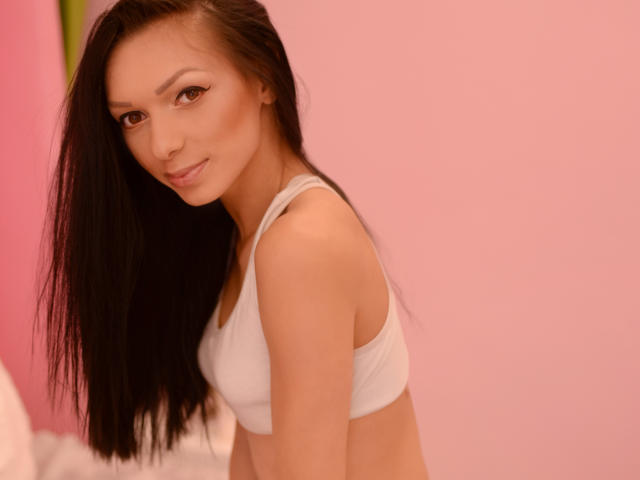 AndaNeily - Webcam sexy with this slim Girl 