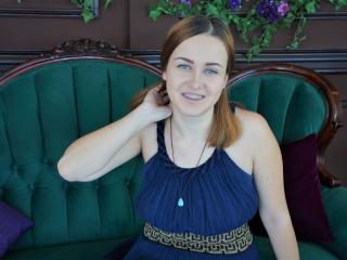 Lidora - online show x with a Sexy babes with standard titties 