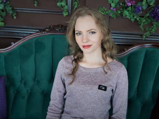 Kolem - Live cam sex with a shaved sexual organ Hot babe 