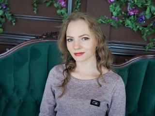 Kolem - Live chat sexy avec une Sacrée jeune model sexy relativementfine  