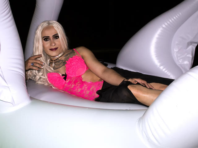 HillaryBeach - сексуальная веб-камера в реальном времени - 6370990