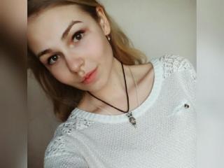 JollyJoy - Live hot with this Young and sexy lady with average boobs 