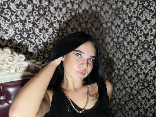 DianaBlackPanther - Chat live porn with a black hair 18+ teen woman 