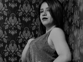 BanzanGirl - Chat xXx with this latin american Mistress 