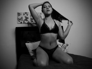 SofiyCamilo - online chat hot with a shaved genital area Female and male couple 