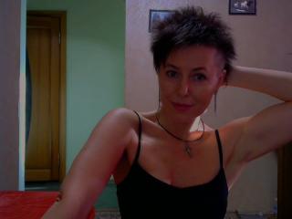 EllenHot69 - Show live en direct avec cette Femmes sur Xlovecam.com 