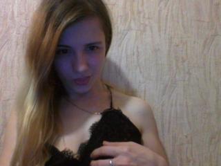 JoanSunny - chat online x with this White Sexy babes 