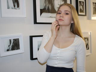 SpringFlower69 - online show x with a golden hair Young and sexy lady 