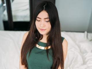MaggyFlower - Live hot with a Hot babe with regular melons 