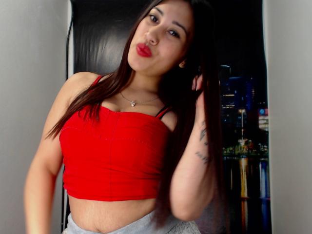 SamanthaLatino - Live cam exciting with this latin Sexy mother 