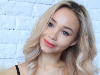 MissHellenH - Cam hard with a Hot chicks with standard titties 